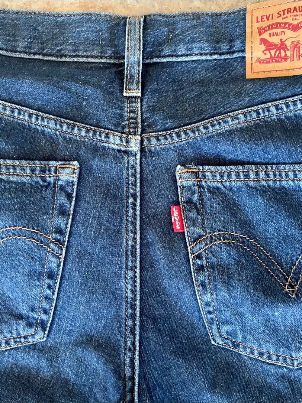Levi’s High Rise MIDI Wide Leg Jeans ✨ - Picture 5 of 6